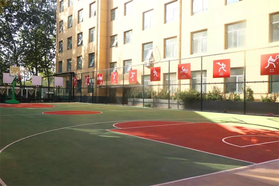 華唐藝術高中校園環境