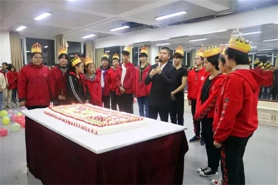 華唐生日會