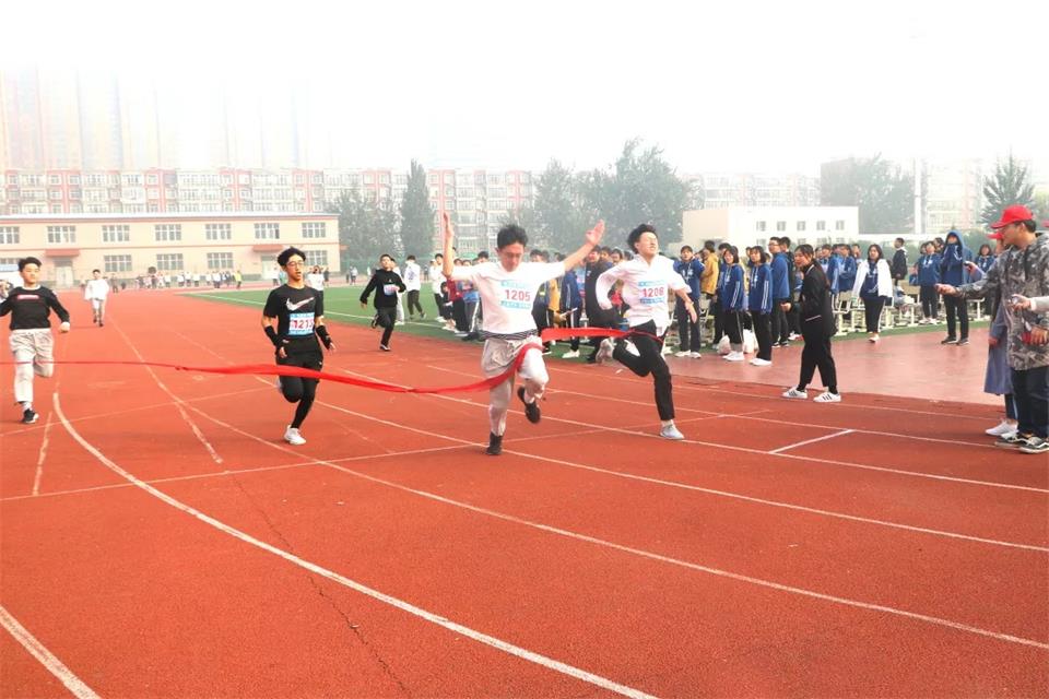 華唐藝術高中運動會