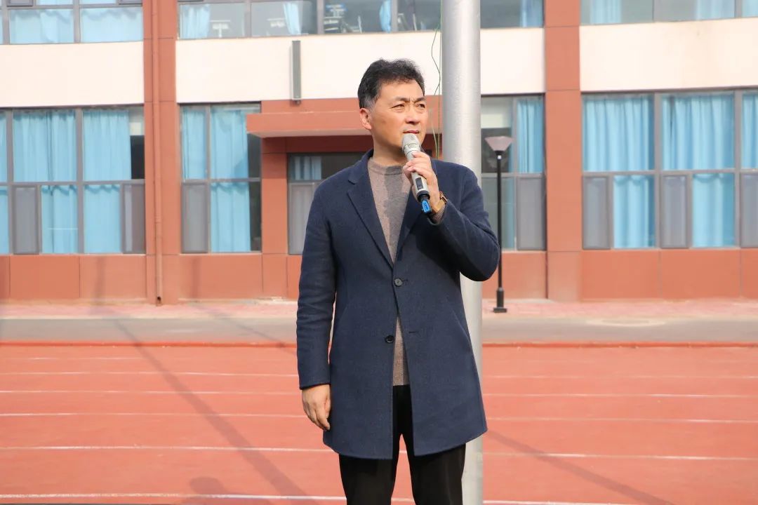 精英华唐艺术高中消防演练活动