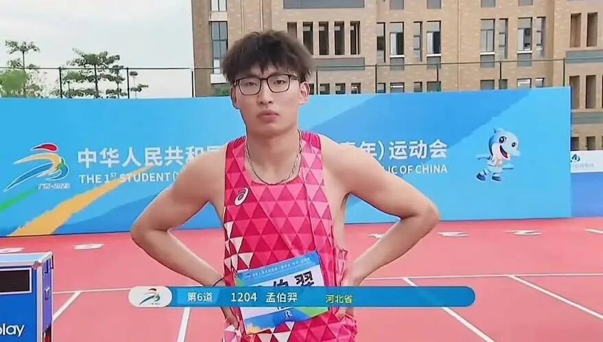 体育猛将孟伯羿加盟精英华唐艺术高中