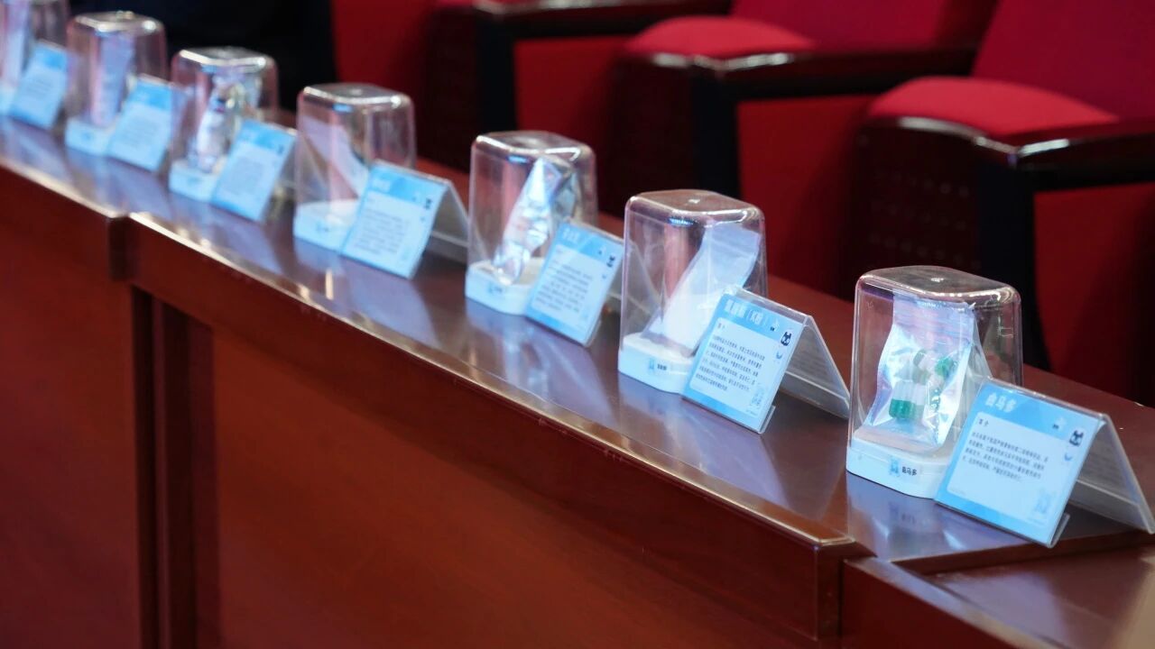 精英华唐艺术高中开展禁毒知识讲座