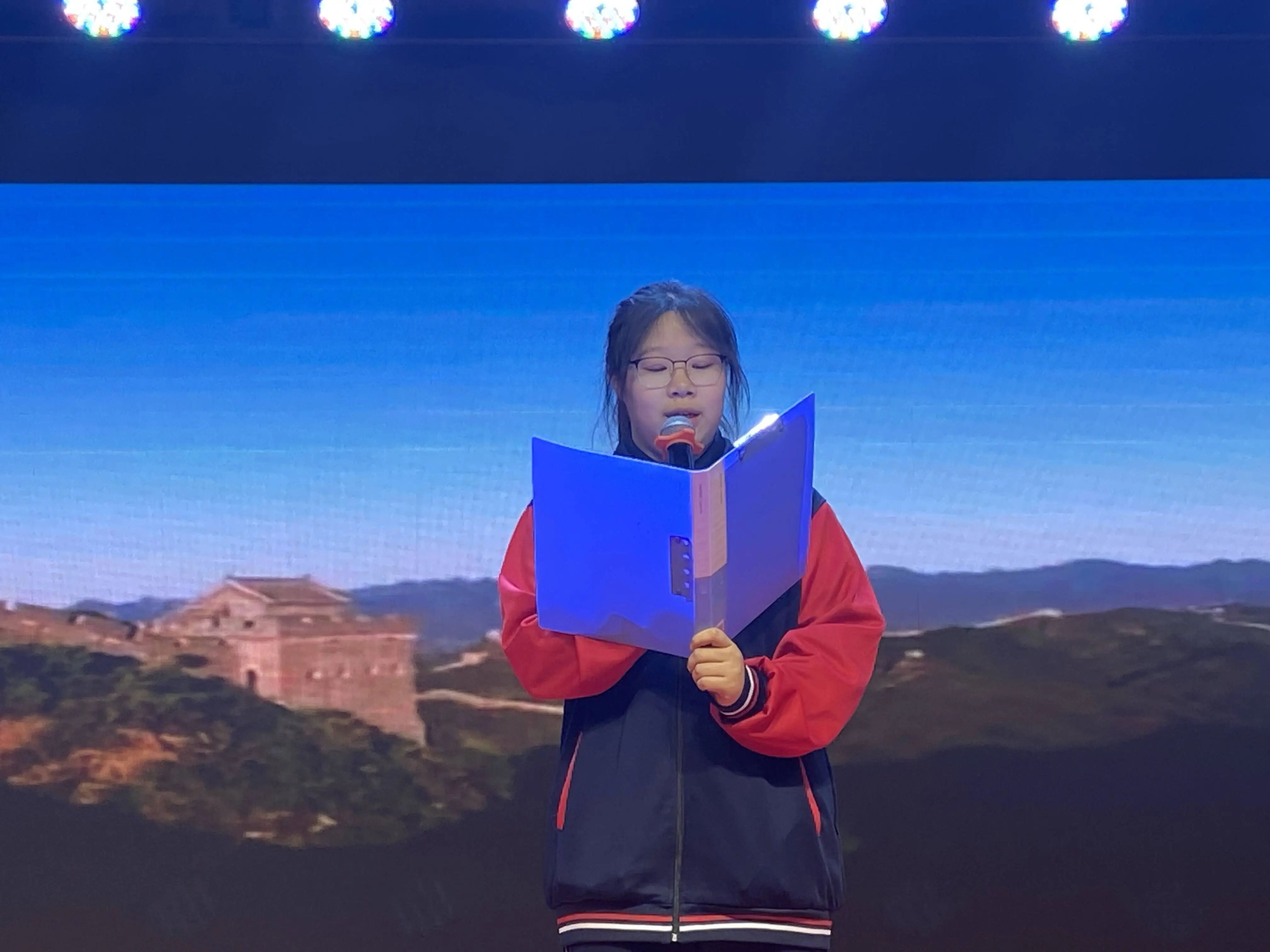 精英华唐艺术高中演讲比赛