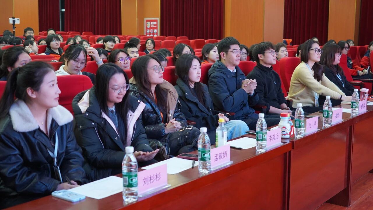  精英华唐艺术高中演讲比赛